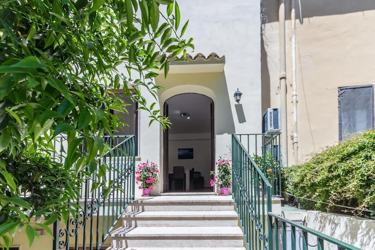Villa Valverde Apartments E B&B Taormina